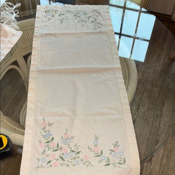 Floral Hand Embroidered Table Runner - Picture 1 of 5